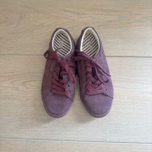 Taos Moc Star II Canvas Lace Up Sneakers in Purple Size 5 Walking Casual